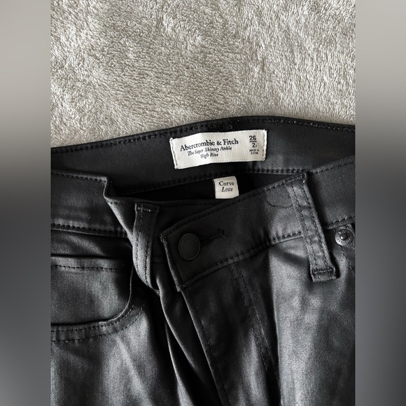 Abercrombie & Fitch Super Skinny High-Rise - Picture 3 of 3